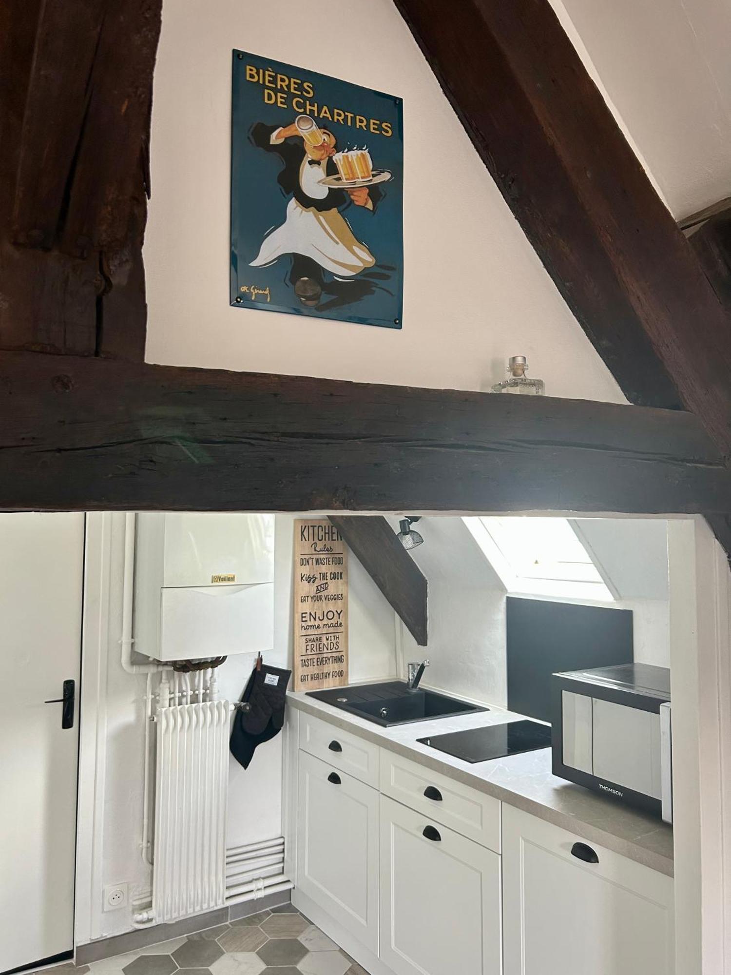 L Ecuyer Appartement Au Coeur Du Quartier Historique Chartres Eksteriør bilde