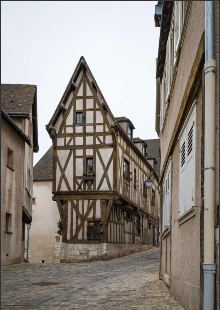 L Ecuyer Appartement Au Coeur Du Quartier Historique Chartres Eksteriør bilde